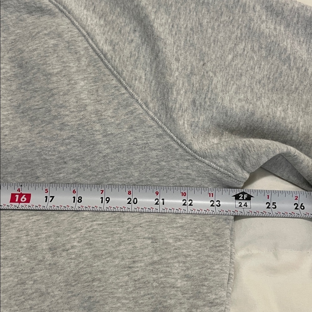 Brunette The Label | Gray | Cropped | CrewNeck | Blonde |Sweatshirt | Size L/XL - Picture 10 of 13